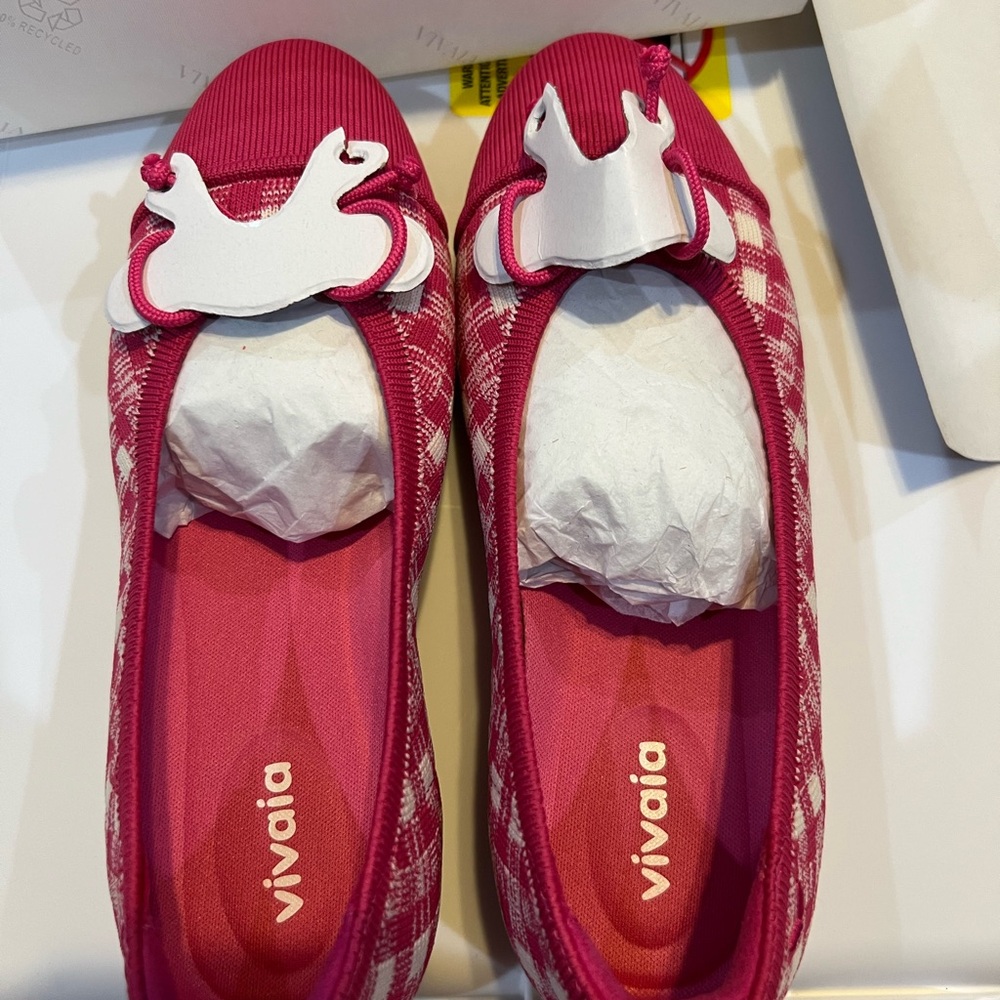 Vivaia Kids Pink Dress Shoes with White Accents